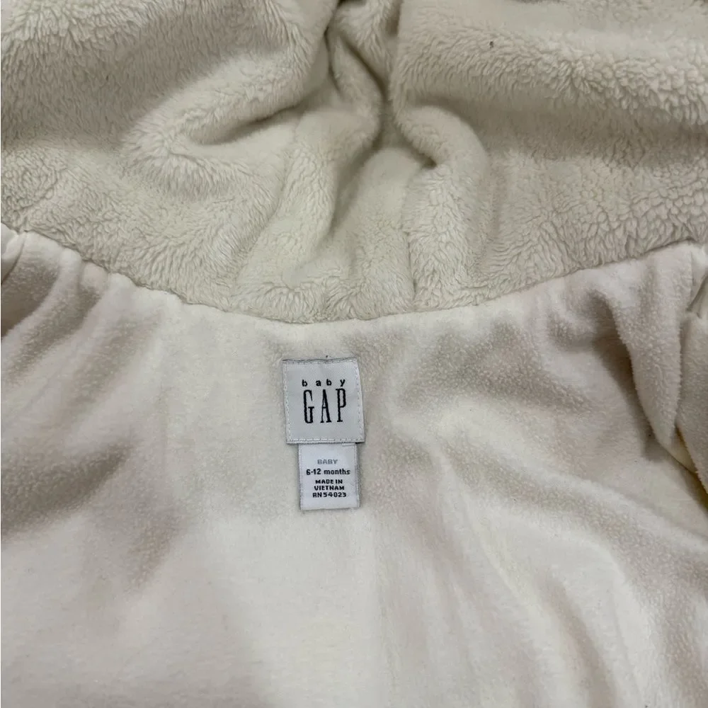 GAP Baby Hooded Puffer Winter Coat Girls Size 6-12 months